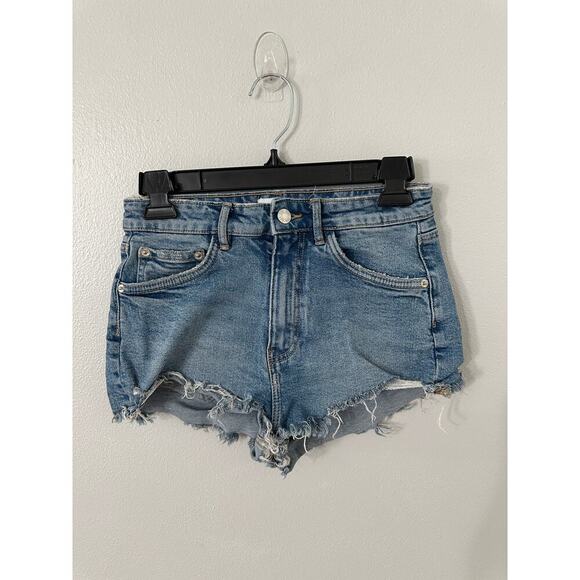 Zara Blue Mid-Rise Cut Off Jean Shorts - Picture 1 of 3